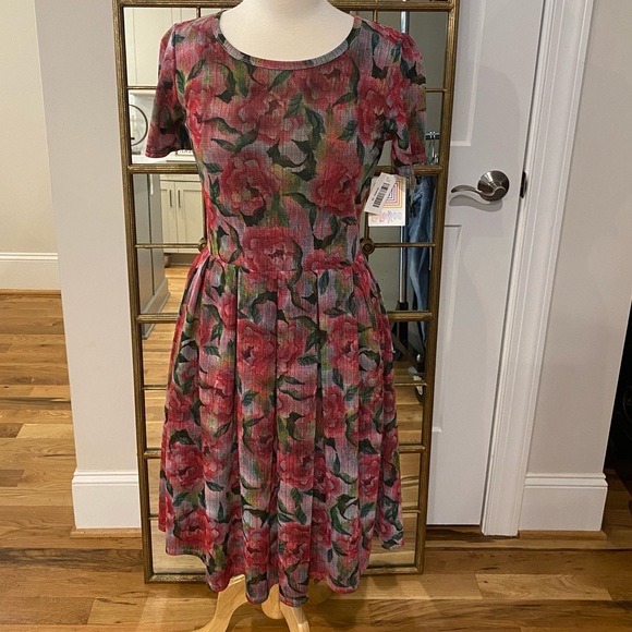 NWT LuLaRoe Amelia Dress - Picture 1 of 6